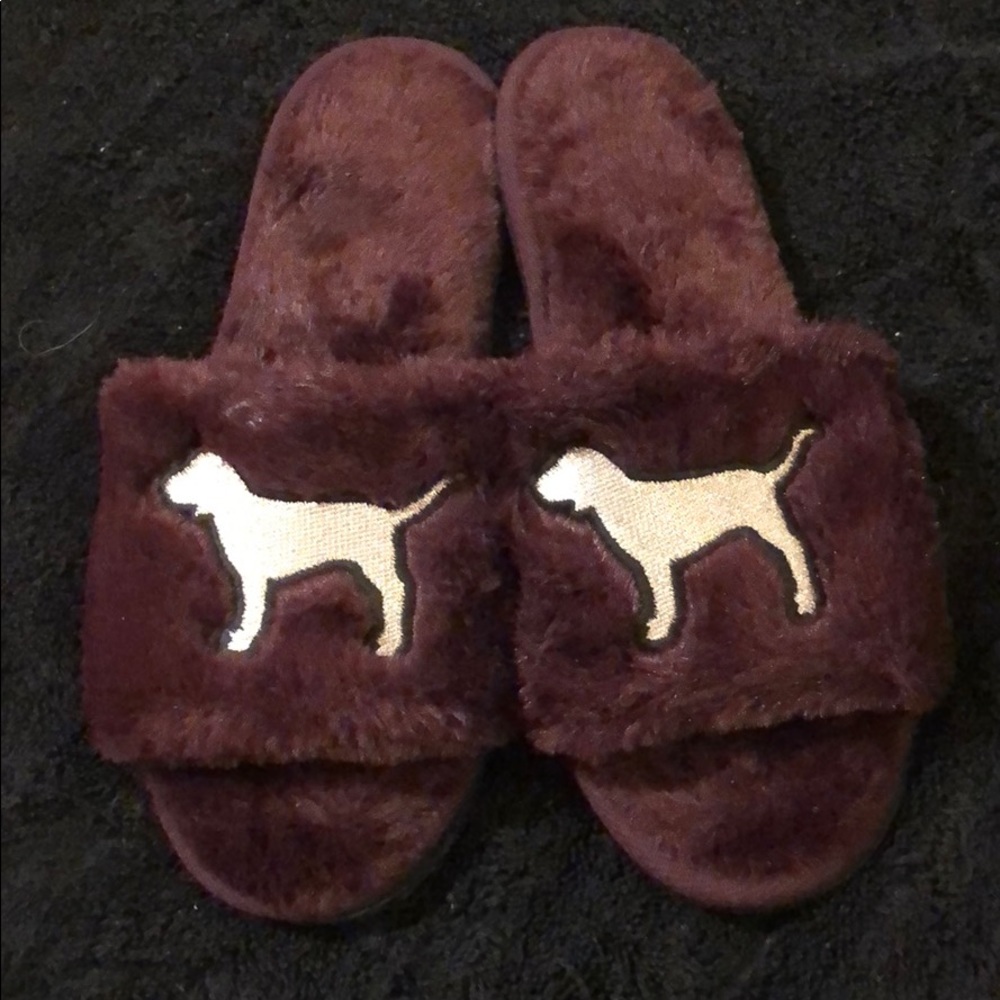 Victoria Secret’s Pink slippers